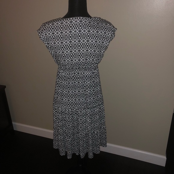 New York and Co Dress - Picture 2 of 3